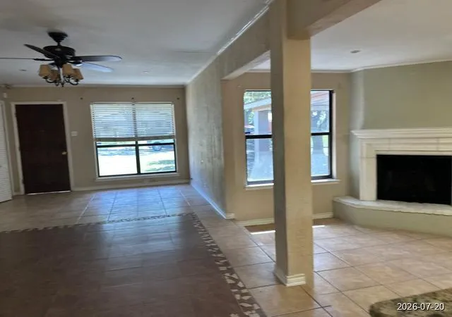 Photo 4 of Sale Pending at 4915 Chedder Dr, San Antonio, TX 78229 | MLS# 93224585 | Listing updated on 2026-08-20