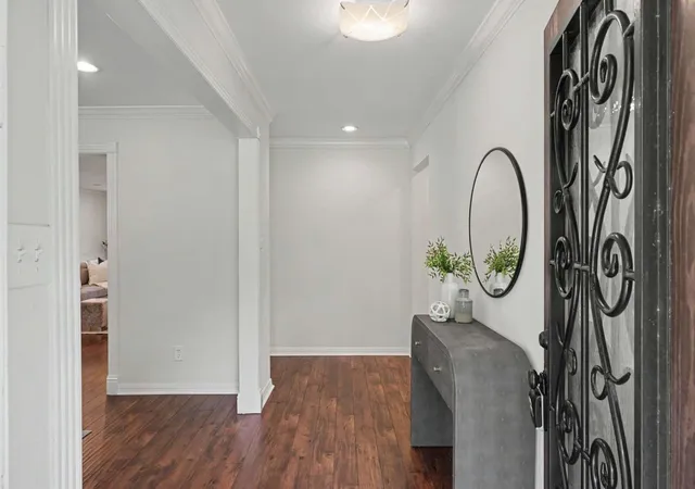4th image of 5618 Edith St, Houston, TX 77081 | MLS# 57042681