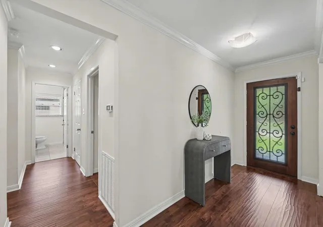 5th image of 5618 Edith St, Houston, TX 77081 | MLS# 57042681