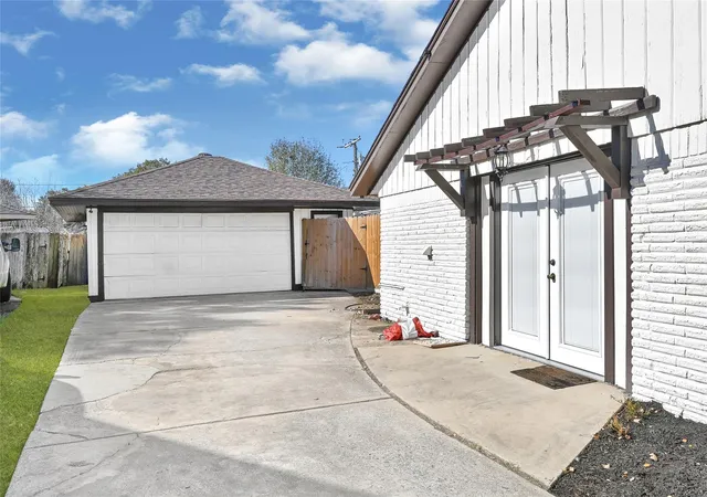 26th image of 4902 Green Willow Ln, Dickinson, TX 77539 | MLS# 52800991