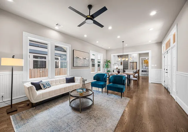 Photo 3 of Single family home for sale at 1521 Ovid St, Houston, TX 77007 | MLS# 28949476 | Listing updated on 2026-09-16