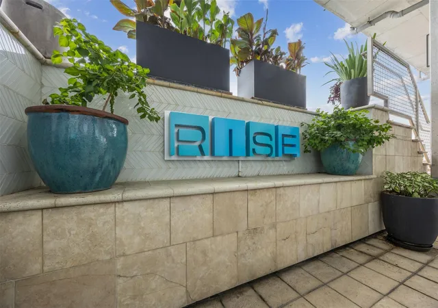 26th image of 2000 Bagby St #7414, Houston, TX 77002 | MLS# 93903150