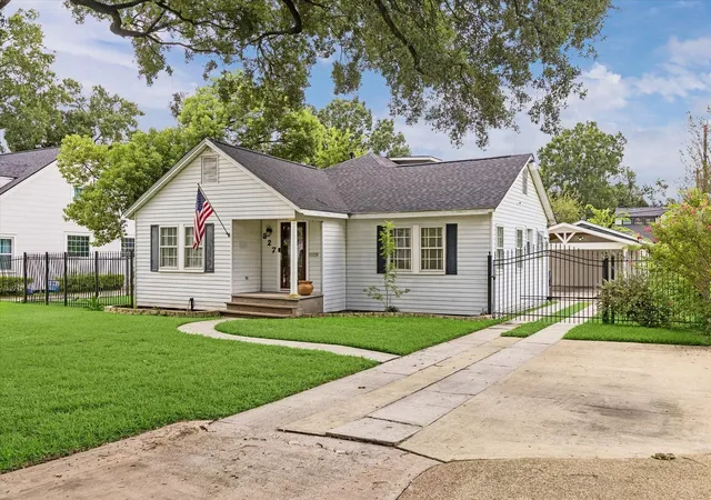 1st image of 327 W 31st St, Houston, TX 77018 | MLS# 91281664