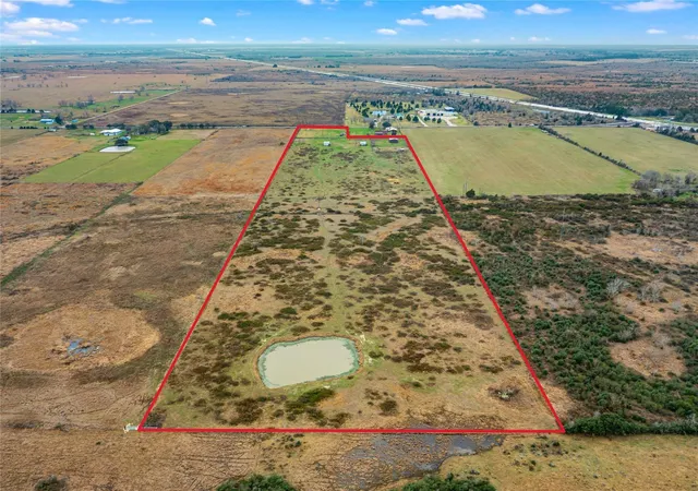 5th image of 311 County Road 18, Damon, TX 77430 | MLS# 27382281
