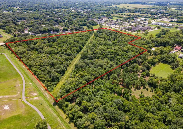Photo 2 of Land for sale at 00 County Rd 424, Alvin, TX 77511 | MLS# 4951215 | Listing updated on 2026-03-31