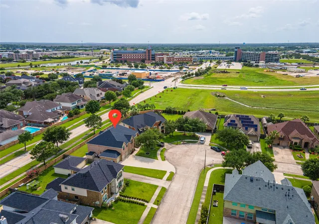 Photo 3 of Single family home for sale at 1565 Segovia Dr, League City, TX 77573 | MLS# 4353913 | Listing updated on 2026-06-27