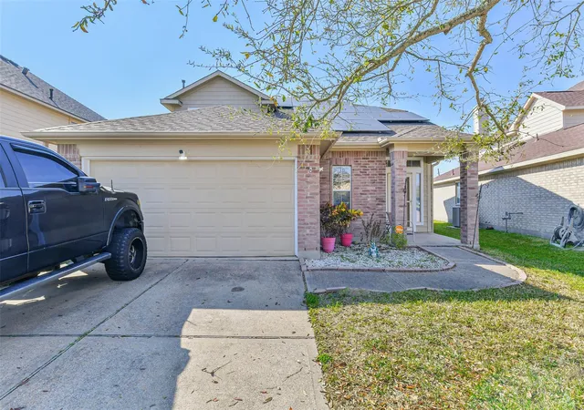 2nd image of 8319 White Pine Ln, Baytown, TX 77523 | MLS# 74096258