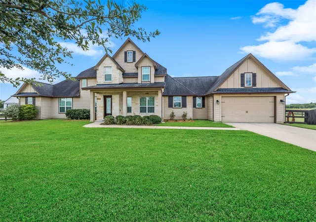 2nd image of 6811 Bayou Trail Dr, Alvin, TX 77511 | MLS# 35855222