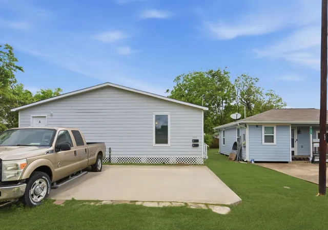 5th image of 303 Gans St, Houston, TX 77029 | MLS# 26472333