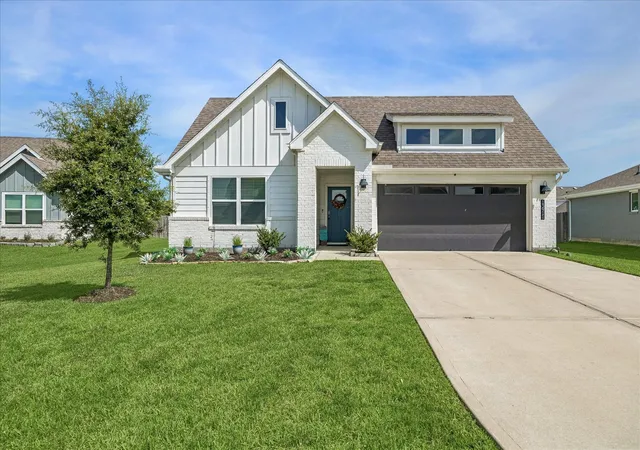 1st image of 13911 Red River Dr, Baytown, TX 77523 | MLS# 86557956