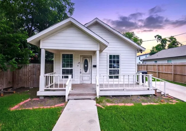 1st image of 4203 New Orleans St, Houston, TX 77020 | MLS# 16060383