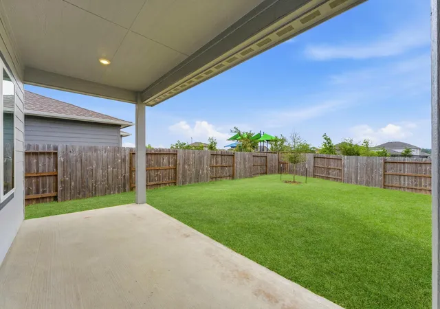 Photo 32 of Single family home for sale at 411 April Bay Dr, Montgomery, TX 77316 | MLS# 30246100 | Listing updated on 2026-09-08