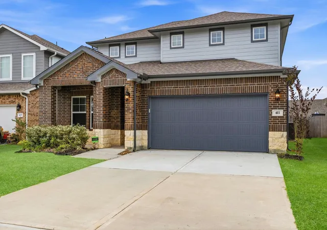Photo 2 of Single family home for sale at 411 April Bay Dr, Montgomery, TX 77316 | MLS# 30246100 | Listing updated on 2026-09-08
