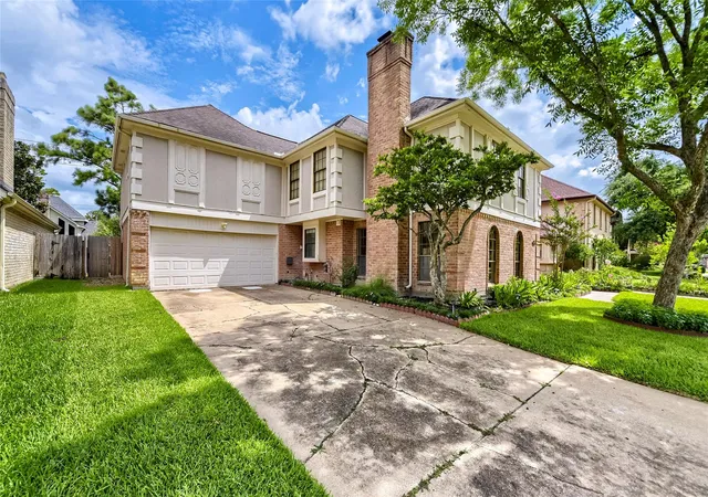 Photo 1 of Single family home for sale at 11622 Manor Park Dr, Houston, TX 77077 | MLS# 62204350 | Listing updated on 2026-09-10