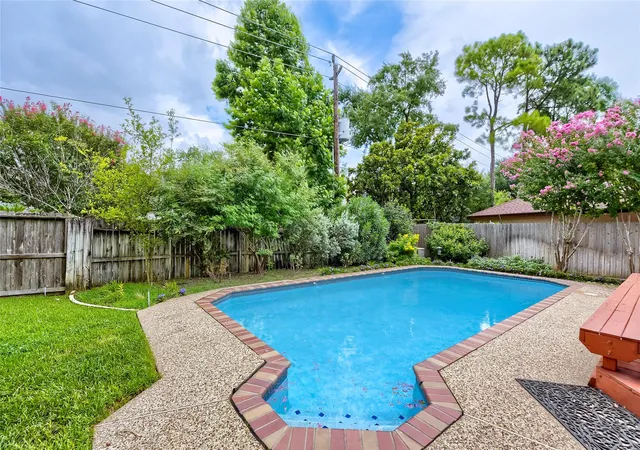 Photo 31 of Single family home for sale at 11622 Manor Park Dr, Houston, TX 77077 | MLS# 62204350 | Listing updated on 2026-10-08