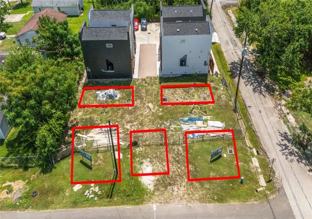Photo 2 of Land for sale at 3106 Lee St, Houston, TX 77026 | MLS# 95925822 | Listing updated on 2026-08-24