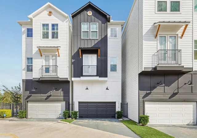 Homes for sale in Houston, TX | 2826 Versailles Oak Ln, Houston, TX 77092 | MLS# 82253595