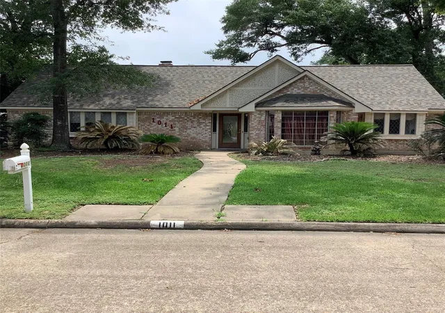 Homes for sale in Houston, TX | 1011 Misty Lea Lane, Houston, TX 77090 | MLS# 94118488