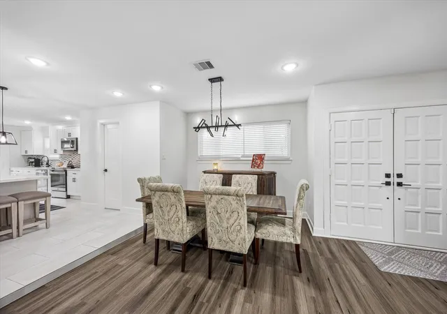5th image of 1420 Indiana St, Houston, TX 77006 | MLS# 79477869