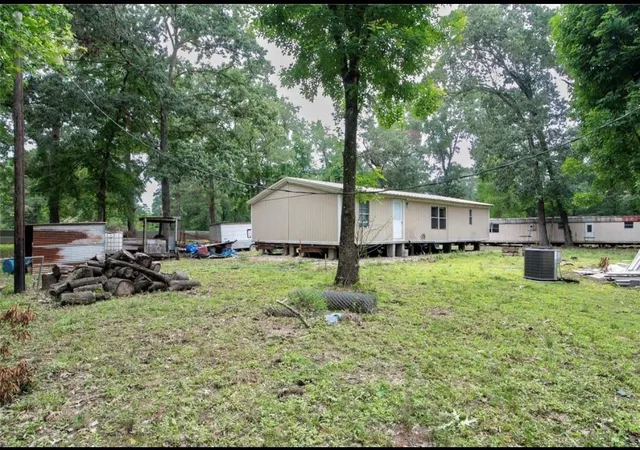 Photo 4 of Single family home for sale at 540 Oak Forest Dr, Shepherd, TX 77371 | MLS# 55618007 | Listing updated on 2026-07-16