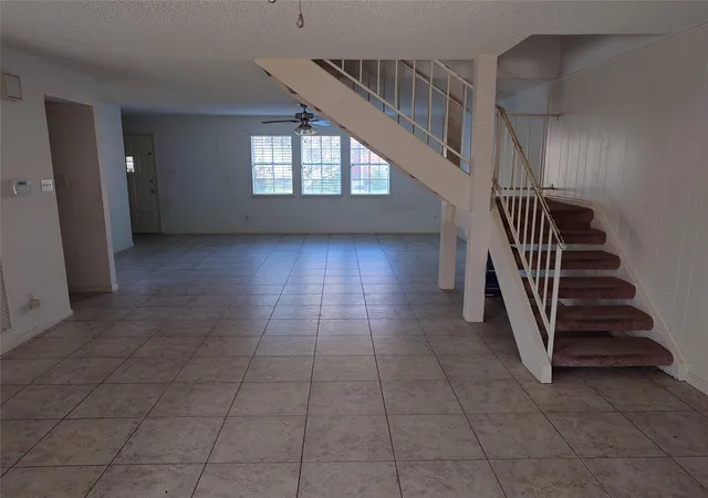 5th image of 10546 Hammerly Blvd #323, Houston, TX 77043 | MLS# 80722048