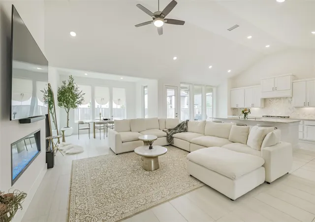 4th image of 26923 Longwood Ledge Dr, Spring, TX 77389 | MLS# 54189655