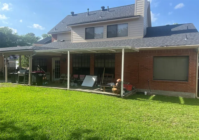 Photo 3 of Sale Pending at 3502 Fern River Dr, Kingwood, TX 77345 | MLS# 32690288 | Listing updated on 2026-09-16