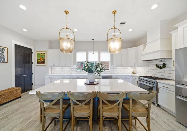 Photo 1 of Single family home for sale at 2813 Hicks St, Houston, TX 77007 | MLS# 49114176 | Listing updated on 2026-09-15