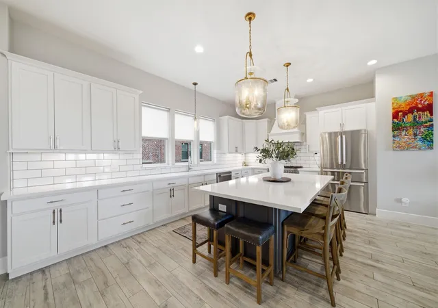 Photo 2 of Single family home for sale at 2813 Hicks St, Houston, TX 77007 | MLS# 49114176 | Listing updated on 2026-09-15