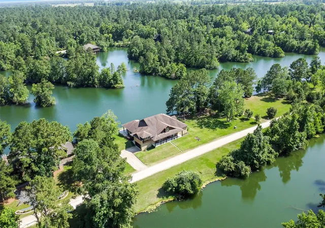 Photo 33 of Single family home for sale at 18 Smith Loop N, Cleveland, TX 77327 | MLS# 53082110 | Listing updated on 2026-03-30