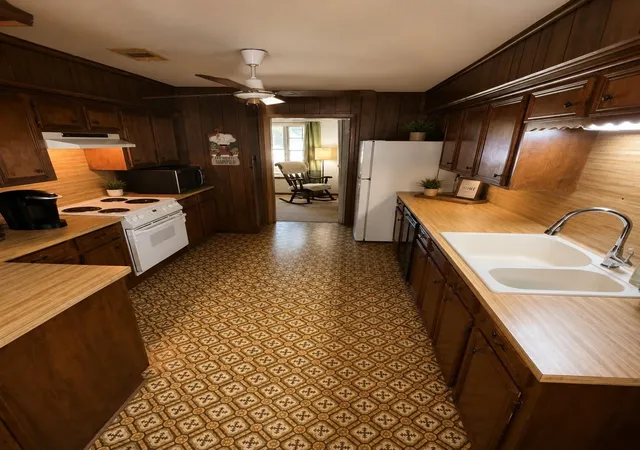 5th image of 204 Gerald St, Willis, TX 77378 | MLS# 69898025