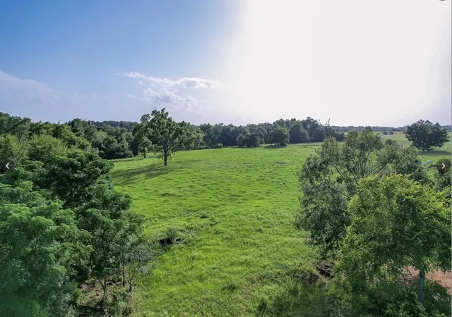 Homes for sale in Franklin, TX | 6388 Red Rock Road, Franklin, TX 77856 | MLS# 22140986