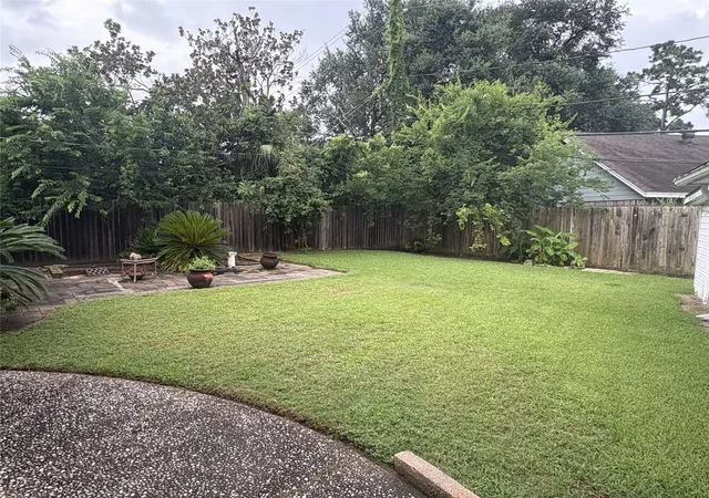 2nd image of 534 Bayview Dr, El Lago, TX 77586 | MLS# 5863912