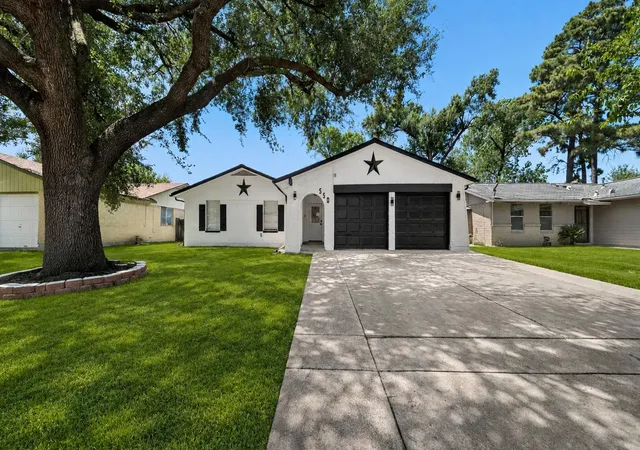 Photo 1 of Sale Pending at 550 Slumberwood Dr, Houston, TX 77013 | MLS# 33504046 | Listing updated on 2026-10-08