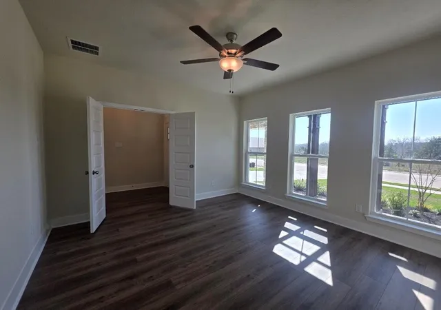 Photo 3 of Sale Pending at 2067 Winepress Rd, Brenham, TX 77833 | MLS# 11035908 | Listing updated on 2026-09-14