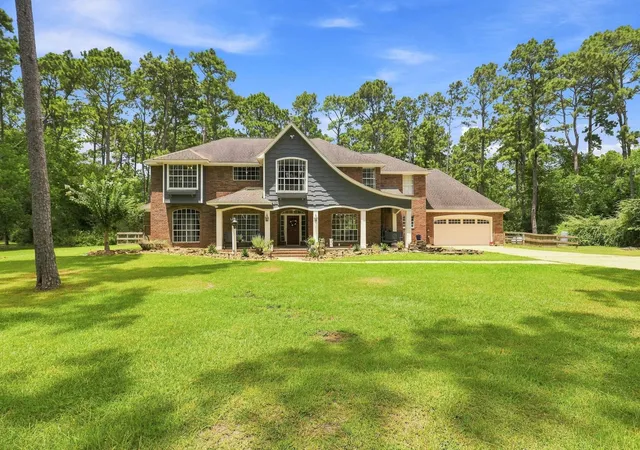 1st image of 7210 Pine Dr, Alvin, TX 77511 | MLS# 16468403