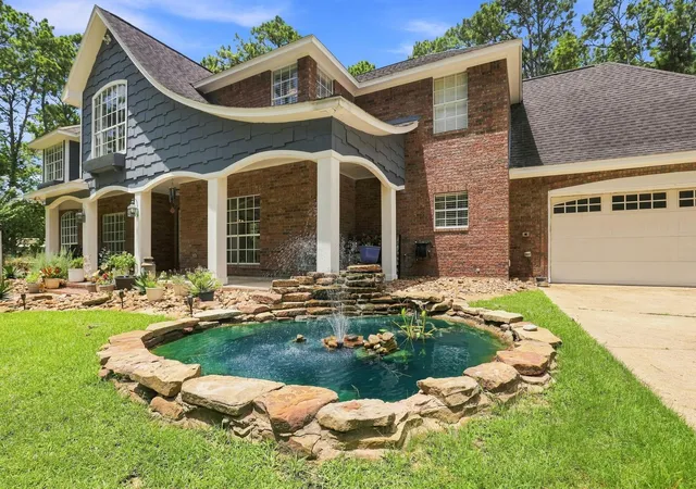 Photo 3 of Single family home for sale at 7210 Pine Dr, Alvin, TX 77511 | MLS# 16468403 | Listing updated on 2026-09-18