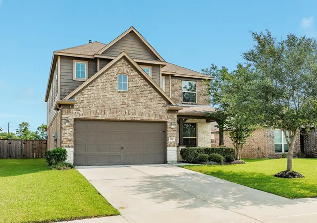 Homes for sale in Rosharon, TX | 119 Bower Bloom Dr, Rosharon, TX 77583 | MLS# 80442999