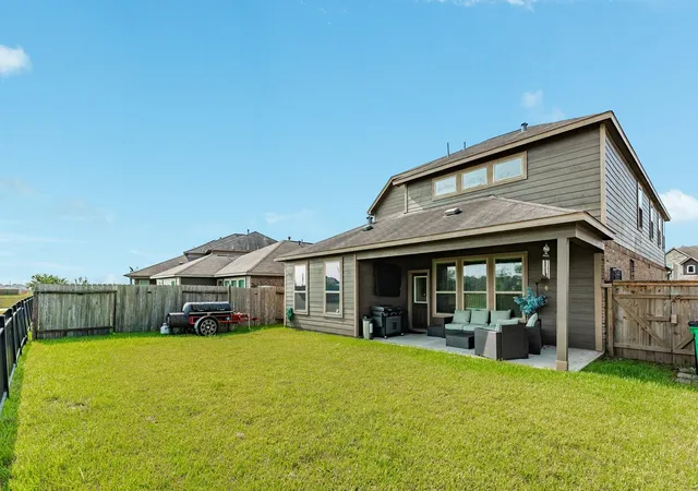 Homes for sale in Rosharon, TX | 119 Bower Bloom Dr, Rosharon, TX 77583 | MLS# 80442999