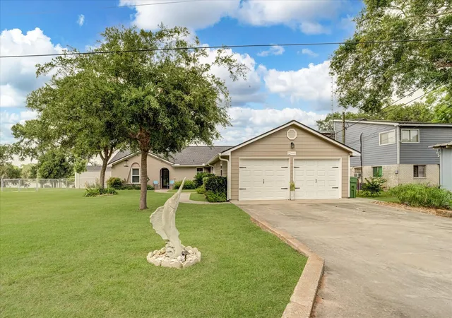 1st image of 6041 Lazy Lane, Brazoria, TX 77422 | MLS# 97348413