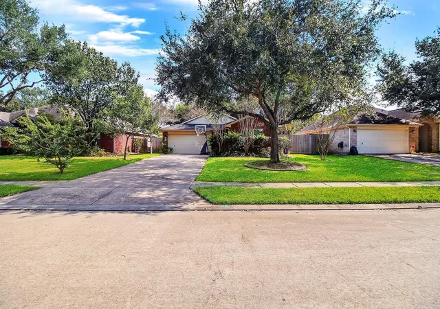 Photo 3 of Single family home for sale at 7218 Brockington Dr, Katy, TX 77494 | MLS# 31645639 | Listing updated on 2026-09-18