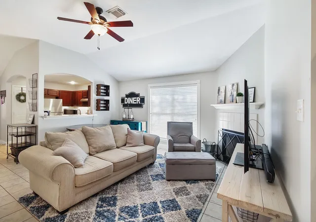 Photo 4 of Single family home for sale at 7218 Brockington Dr, Katy, TX 77494 | MLS# 31645639 | Listing updated on 2026-09-18