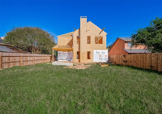 2nd image of 15821 Beechnut St, Houston, TX 77083 | MLS# 69151123