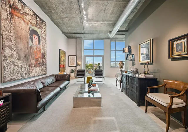 Photo 2 of Condo for sale at 1401 Calumet St #508, Houston, TX 77004 | MLS# 42191170 | Listing updated on 2026-09-17