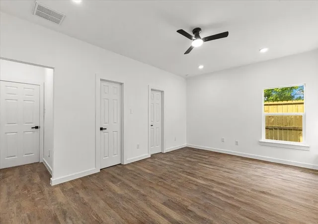 Homes for sale in Houston, TX | 5106 Pershing St, Houston, TX 77033 | MLS# 16355784