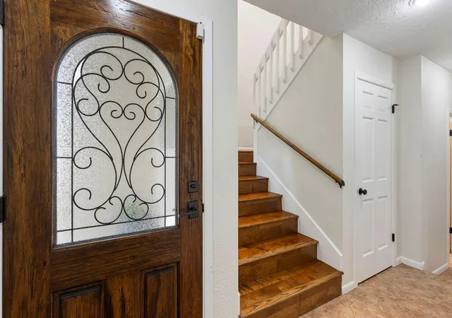 Photo 2 of Townhouse for sale at 3930 Knollcrest Dr, Montgomery, TX 77356 | MLS# 94236914 | Listing updated on 2026-09-08