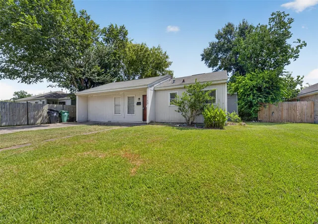 1st image of 11407 Duane St, Houston, TX 77047 | MLS# 10073637