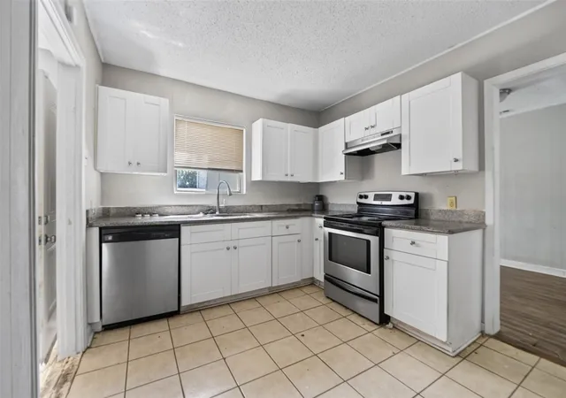 2nd image of 11407 Duane St, Houston, TX 77047 | MLS# 10073637