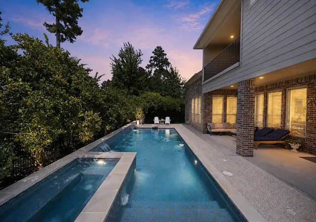 3rd image of 90 Player Oaks Pl, The Woodlands, TX 77382 | MLS# 46892908