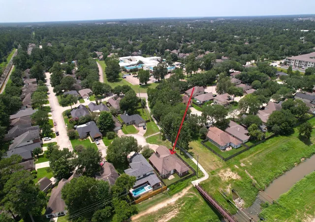 Homes for sale in Kingwood, TX | 1914 Eastwood Lake Ct, Kingwood, TX 77339 | MLS# 69072476